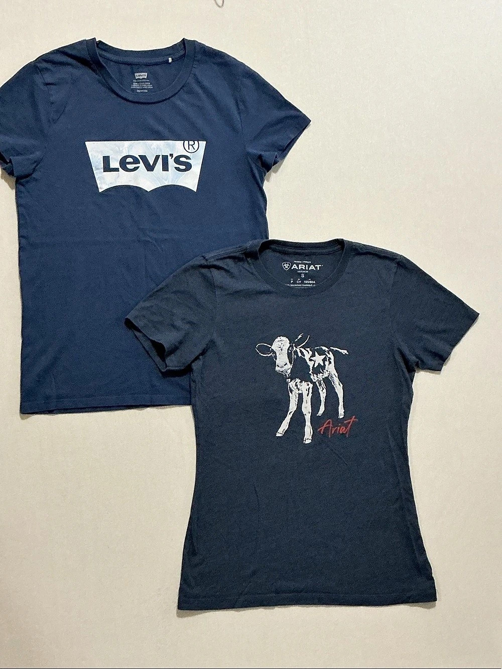 Levi' xs and Ariat s Batwing Logo Graphic Tee Set Blue Small